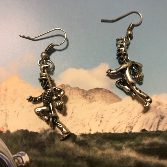 Fancy Skeleton Earrings - Picture 3 of 5